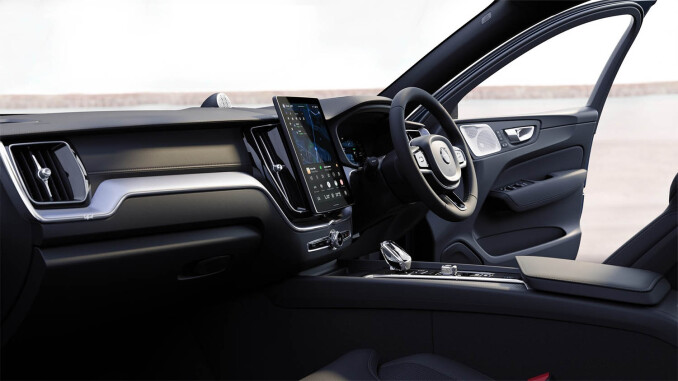 Volvo XC60 2.0 T8 455 PHEV Ultra Black Ed 5dr AWD Gtron [NI] Estate - Image 6